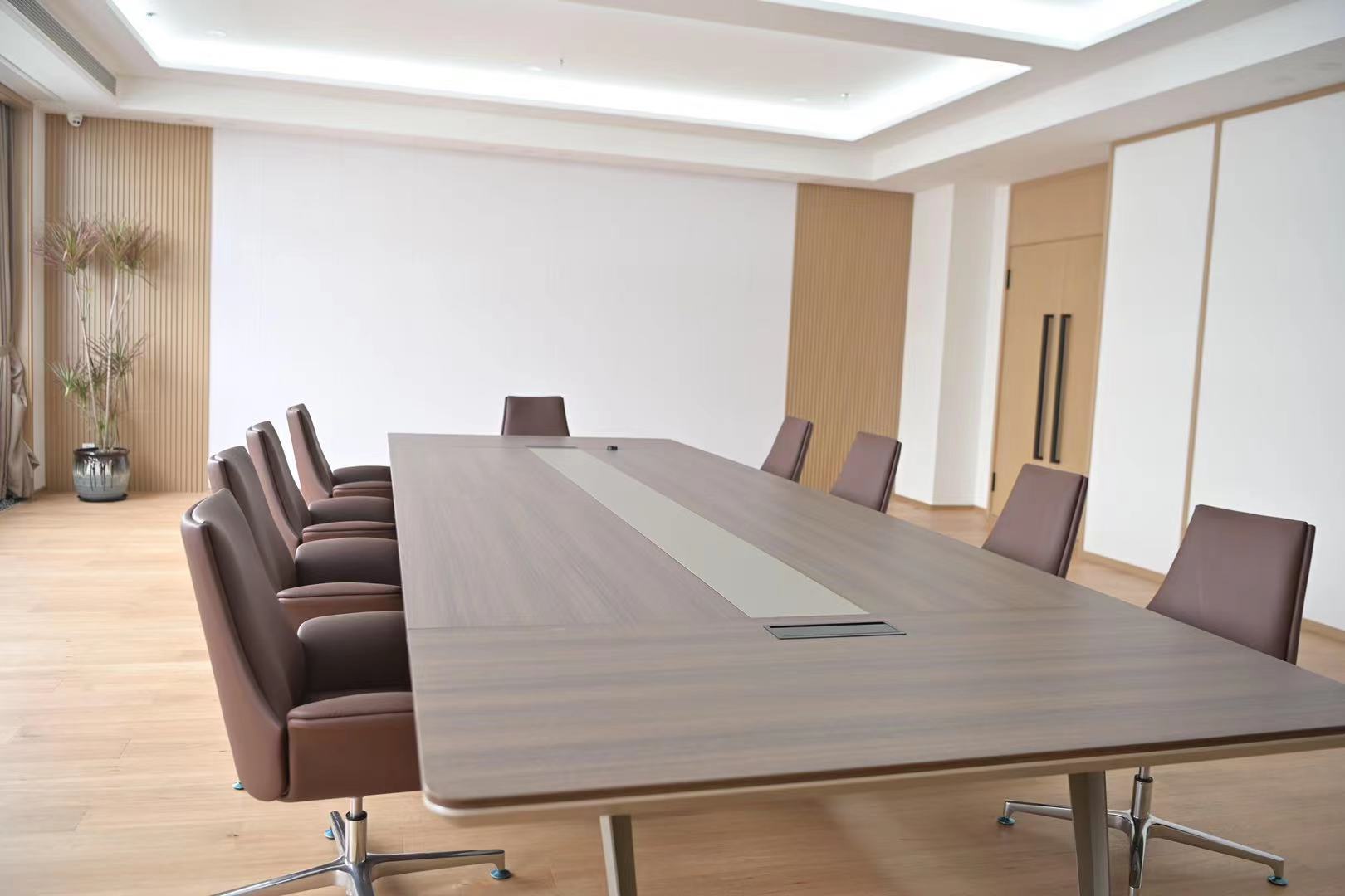 Fifth floor office 3