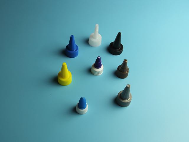 Doy Pack Spout Cap Capping Machine